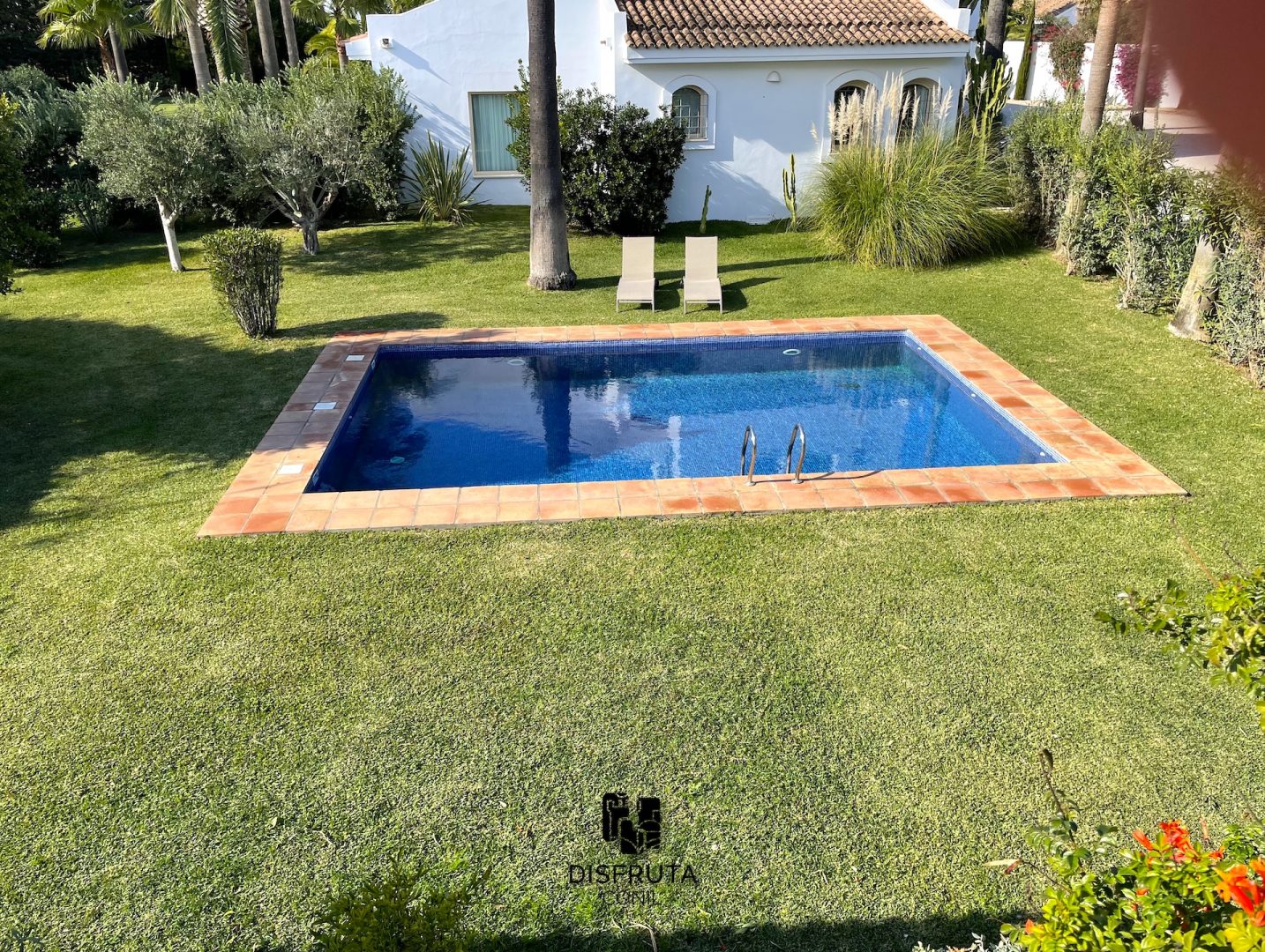 Villa Palmyra con piscina comunitaria cerca de Fuente del Gallo