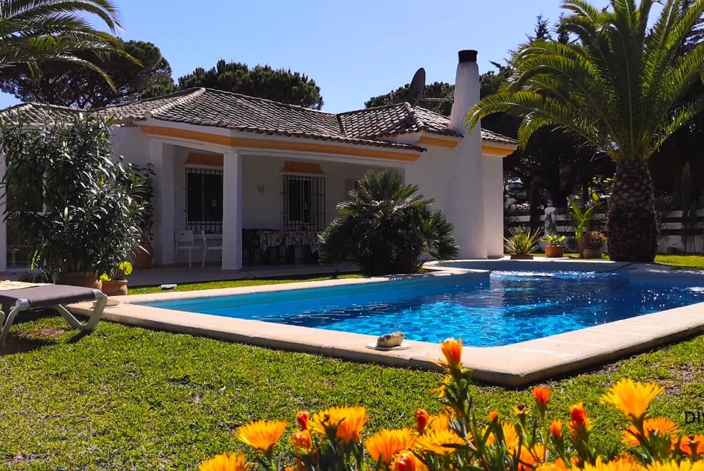 Villa Alondra con piscina privada en Roche