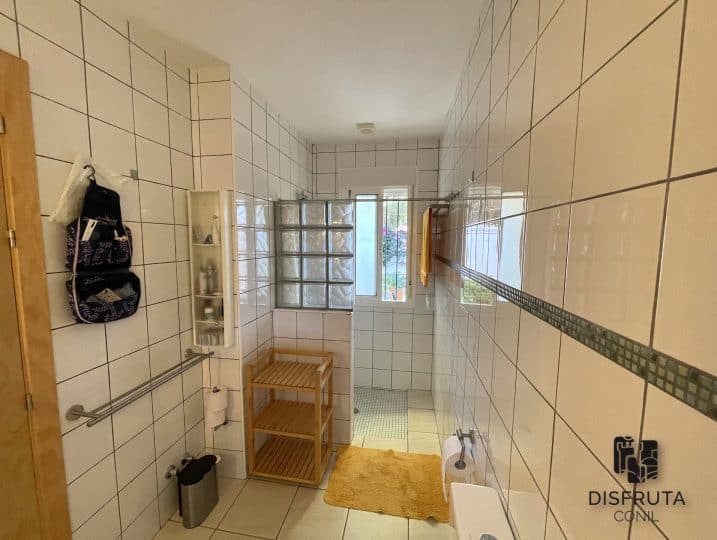 Baño en suite con ducha - Villa Alondra