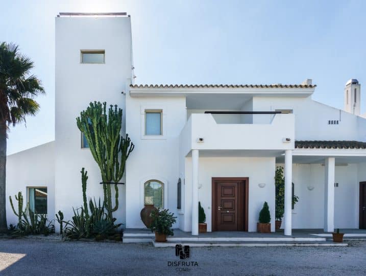 3-Pilar-Moreno-717x540 - Villa Mimosa